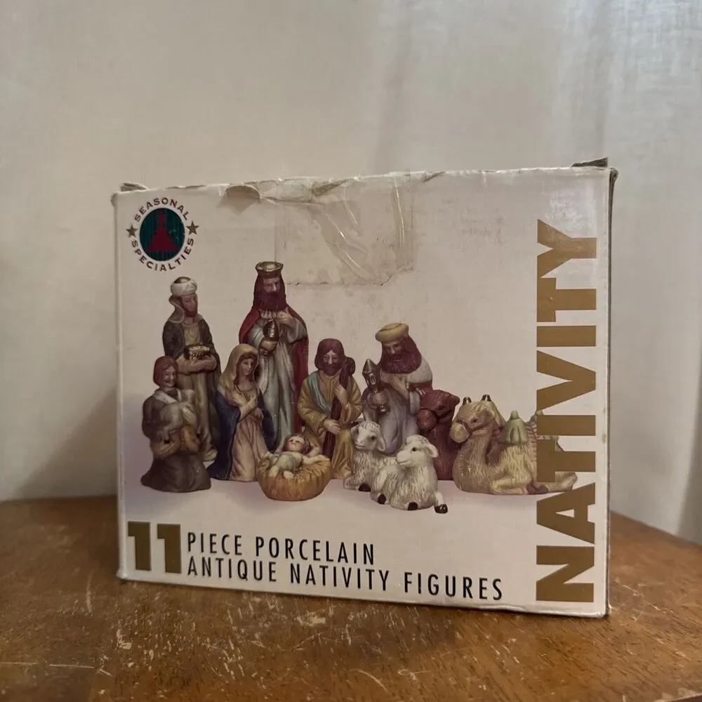 Vintage Seasonal Specialties Classic Ceramic Nativity 11pc Nativity Set With Box